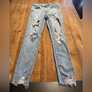 American Eagle Distresses Super Hi-Rise Jeggings